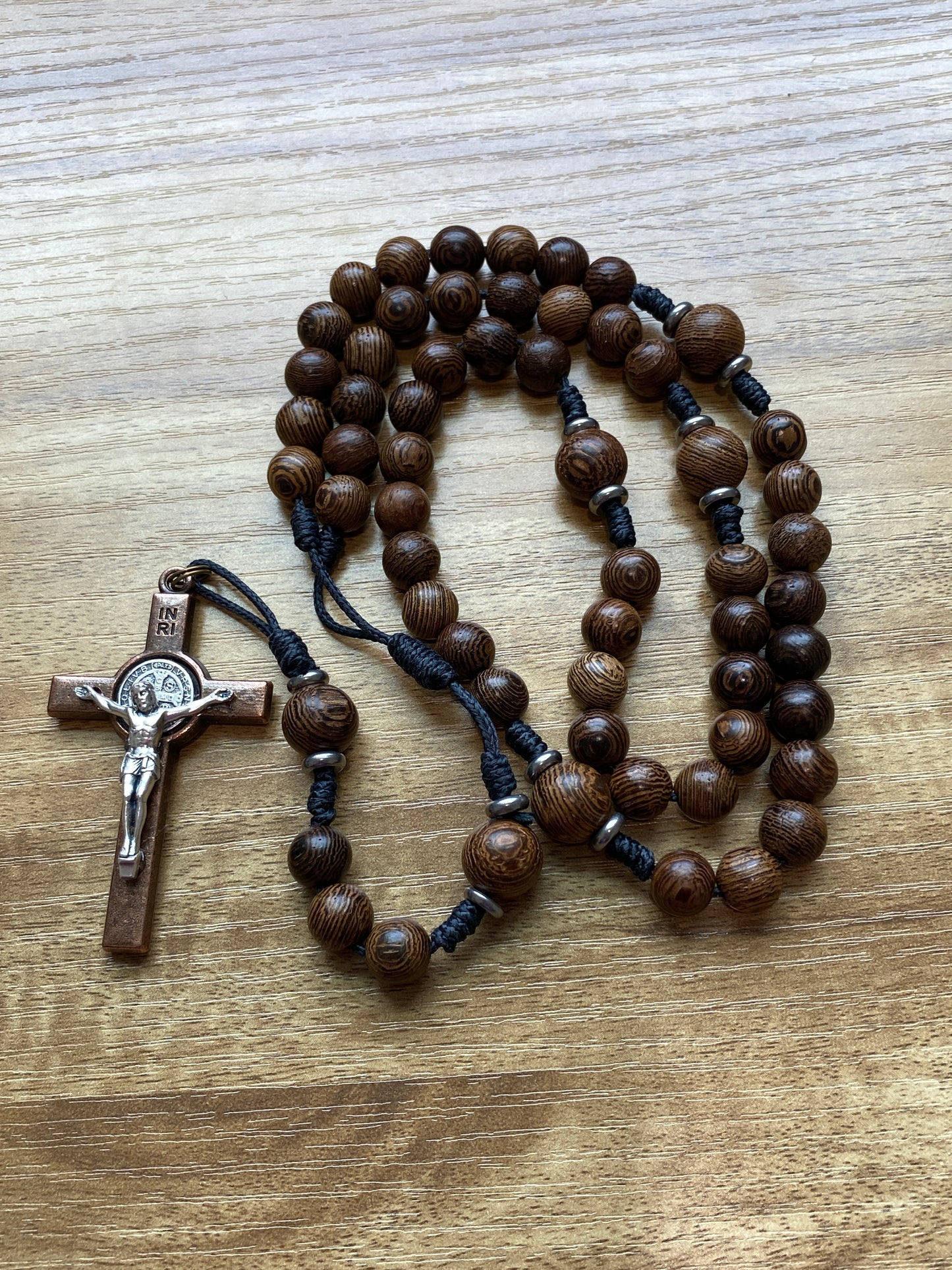 Kevlar cord - Black Cord and Wood Beads