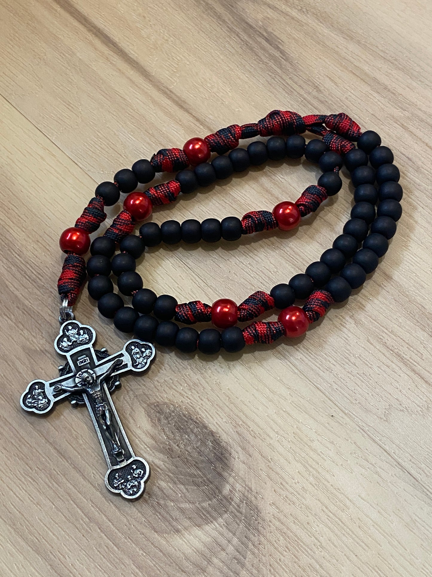 Paracord Rosary - Red and Black and Matte Black Beads - acrylic beads