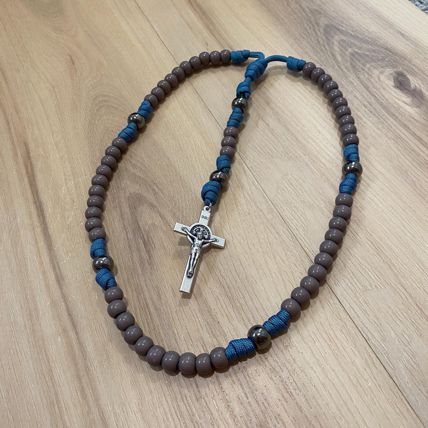 Paracord Rosary - Multi color blue and grey beads - acrylic beads